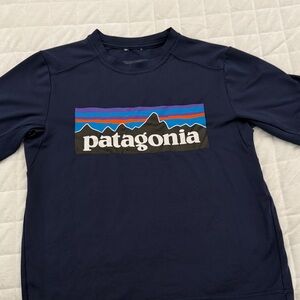 Patagonia Navy Blue classic Crewneck Capilene silkweight size Small (7-8)